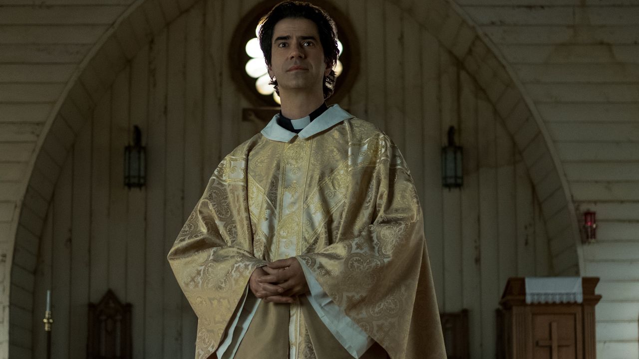 Sermons de minuit, l'une des séries de Mike Flanagan sur Netflix